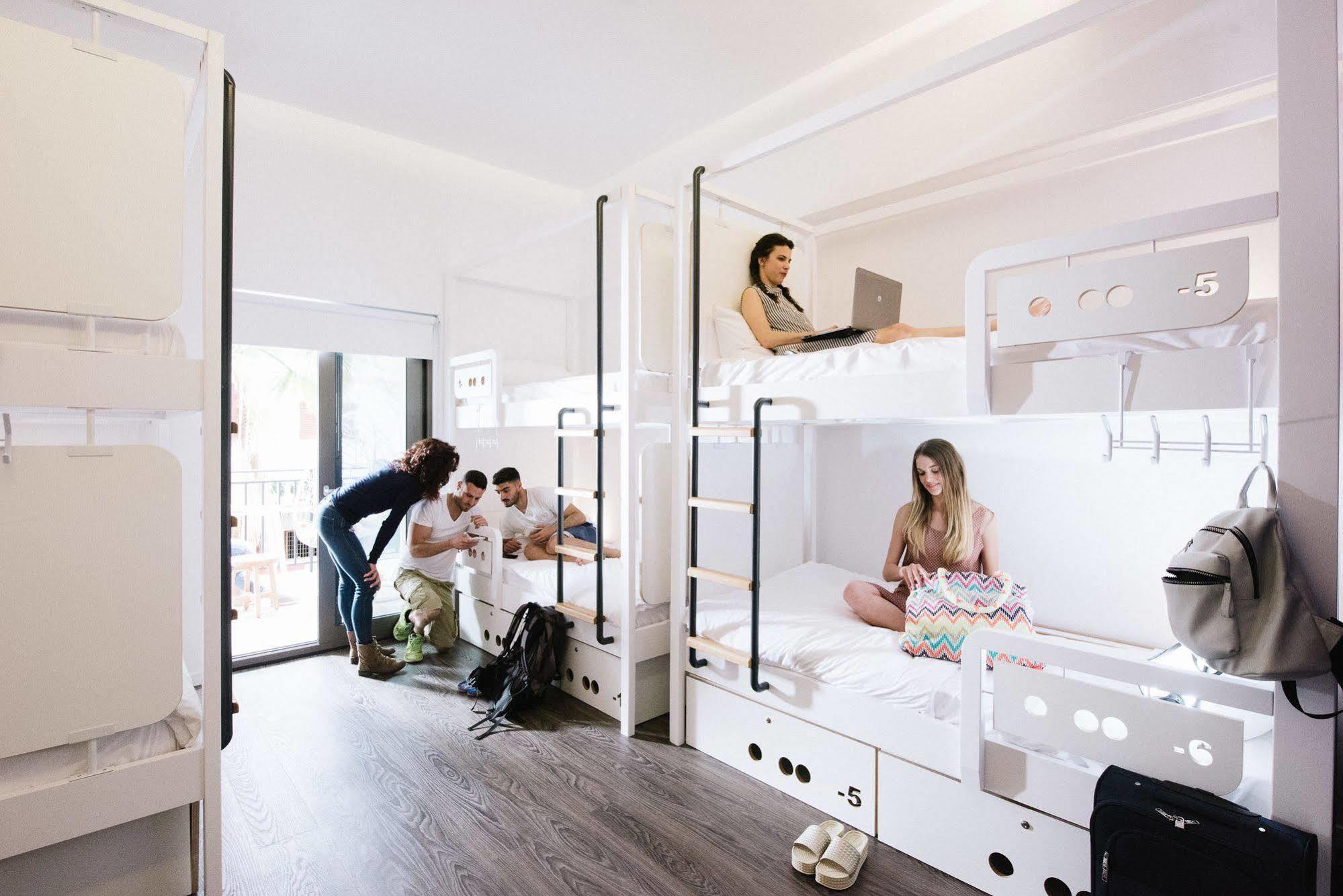 Cocoon Albergue *